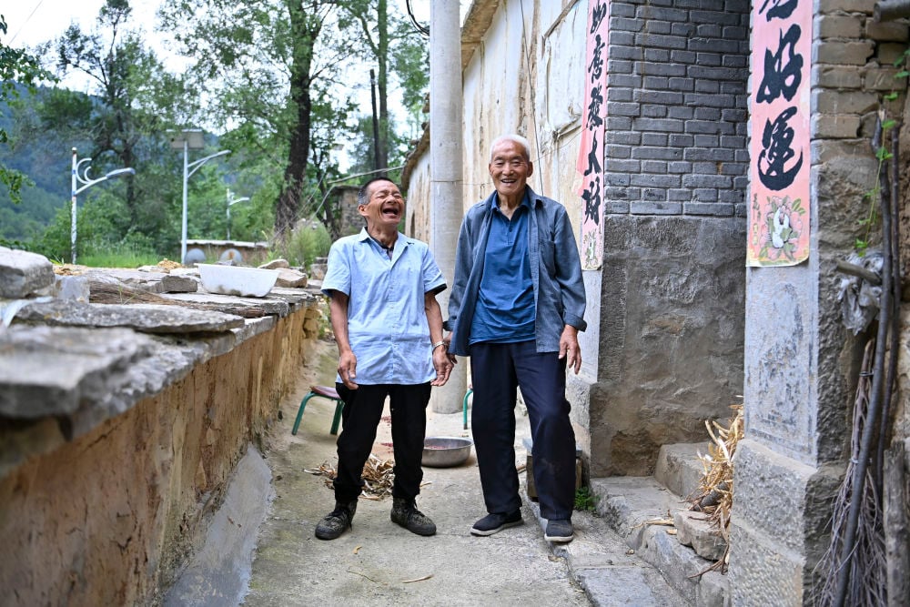 温度｜爱的循环！这个村子很“暖”