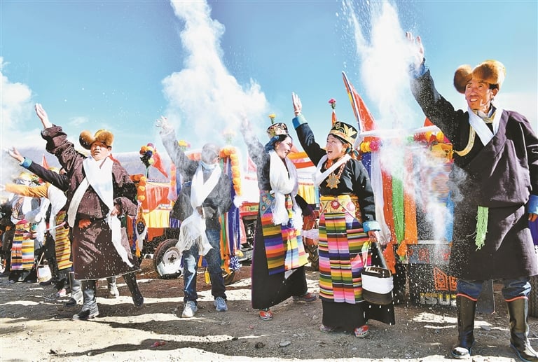 西藏春耕开犁仪式见闻：深耕希望田野 祈盼五谷丰登
