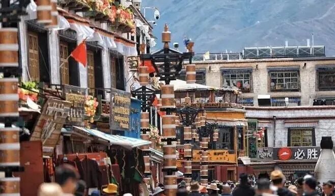 一砖一瓦间，领略藏式建筑别样之美与生活智慧