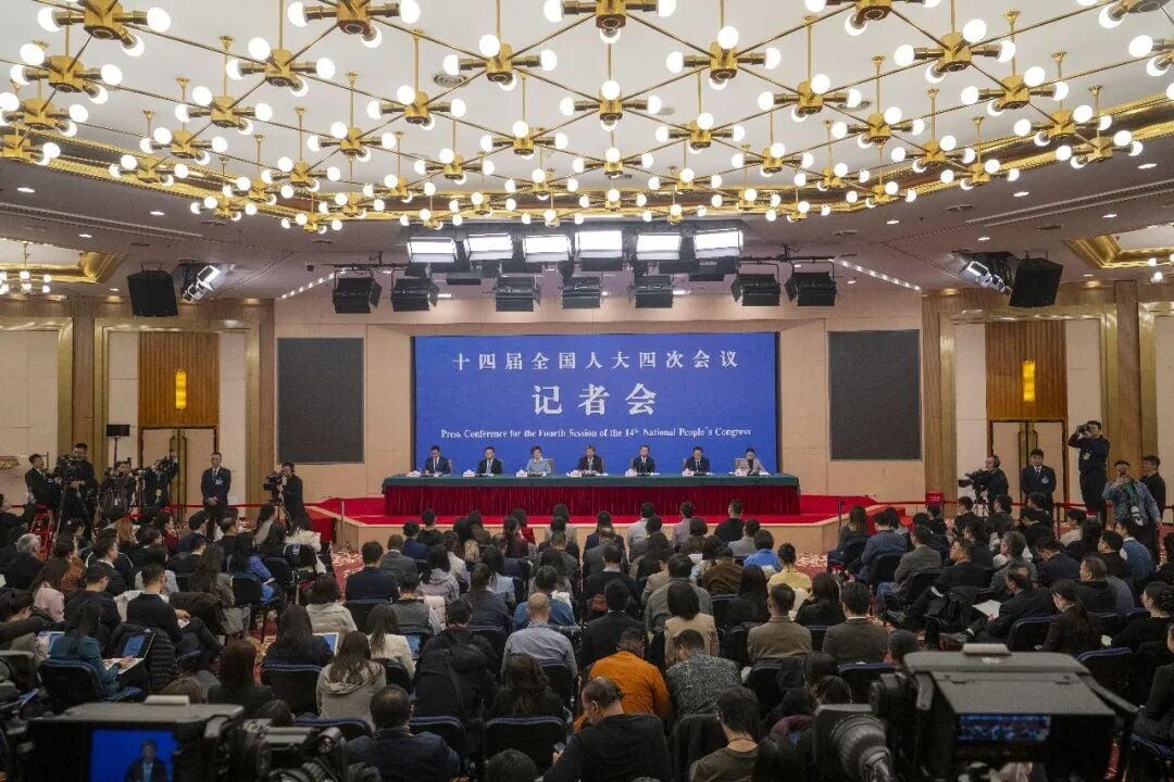 两会经济热点快评｜民生主题记者会上的“新意”“诚意”“暖意”