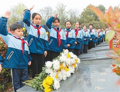 回家，为了那份跨越海峡的骨肉亲情