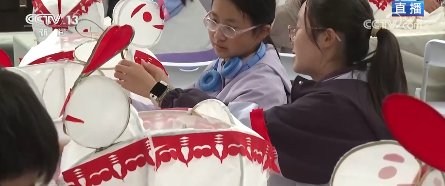 “活”起来、“动”起来、“立”起来 多彩春假趣味多孩子们乐在其中